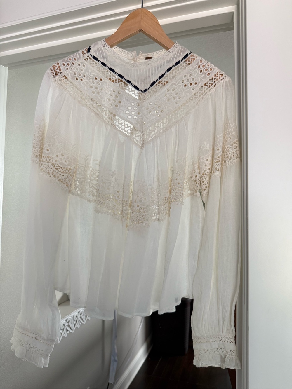 Free People Women's Ivory Lace Yoke Blouse